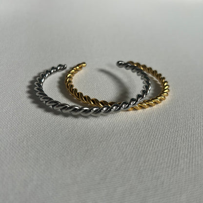 Aleksija Spiral Bangle | Gold/ Silver